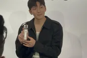 貼心舉動超圈粉！池昌旭暖幫主持人救場  告白台粉：你們棒棒的