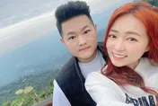 丫頭被爆簽字離婚？火大曬身分證闢謠：是誰在弄我們？