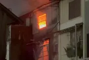 影/楠梓民宅大火！全面狂燃　火爪狂竄直擊