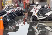 影/年度大潮！高雄旗津、台南安平「海水倒灌」狂淹水