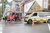 桃園消防局救護車執勤中車禍　擦撞小貨車3人傷