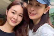 賈永婕曬女兒首投照！比小孩還興奮　狂叮嚀「不要變廢票」