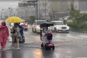 別再下了！「國家警報狂響」豪雨炸17縣市　全台幾乎泡水