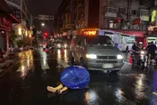 爛！新北惡駕駛撞倒女行人　下車查看後「徒步落跑」