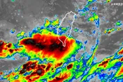 西南氣流午後增強！對流雲系「灌入」　中南部雨勢更嚴峻