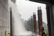 雨炸嘉義！嘉169線「巨瀑狂洩」　台3線落石崩落