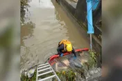 彰化嬤外出不明原因落水！看護驚見她漂浮溝渠水閘旁