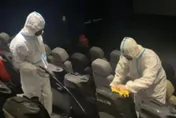 影/噁！看電影驚見座椅布滿「白色蟲卵」　廣東妹崩潰：還在動