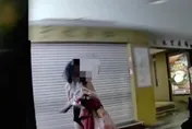 影/西門町女持美工刀邊走邊揮　警方火速逮捕防暴走
