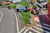 國3柳營交流道小貨車撞分隔島　駕駛傷重不治