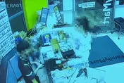潑辣女鬧超商遭全台網友圍剿！　她：不是故意砸的，手滑