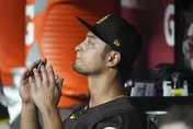 MLB/達比修左手練投影片曝！身體平衡秘招　鄧愷威明會兒時偶像