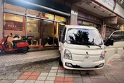 影/竹聯幫因8千萬內鬨？旗下當鋪被撞「疑自己人幹的」