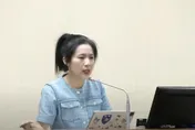 徐巧芯化身「無敵芯芯」社群殺爆　吳子嘉：綠營重大危機