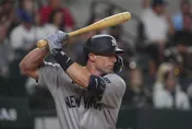 MLB/主將高施密特右膝扭傷！洋基不敵雙城　終止對戰9連勝