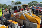 影/嘉義民和國中棒球隊國道車禍！8人受困消防搶救送醫