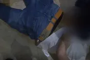 下樓梯碰到！金錢豹2醉客大打出手　警噴辣椒水逮人