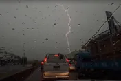 時雨量飆98毫米！高雄市2區暴雨成災　列一級淹水警戒