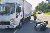 金門重大車禍！8旬男騎士左轉遭貨車撞飛　送醫不治