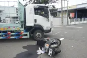 驚險！台中孕婦騎車對撞大貨車　緊急送醫保住母子性命