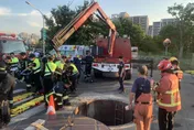 鶯歌2工人倒4米深下水道失去意識　送醫搶救中