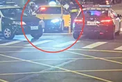 影/小黃運將上廁所沒拔鑰匙　毒蟲順手牽車警圍捕逮人