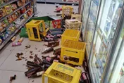 全家不是妳家！25歲女與家人爭執大鬧超商　食品酒瓶碎滿地