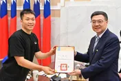 力挺李洋掌運動部　他列「7點」火嗆酸民：你行？你來