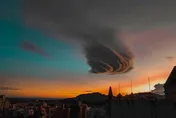 6.0強震前兆？北部天空湧詭異「飛碟雲」　專家解密