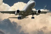 空服員揭旅遊中3大禁忌　行李箱千萬不要「直接放床上」
