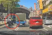 影/小貨車駕駛疑毒駕車停路中　警攔查拒檢衝撞遭逮
