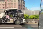 影/國1瑞隆段嚴重事故　2大車追尾「1車頭全毀」