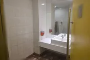 驚！高雄男陳屍麥當勞廁所1晚　遺體旁發現不明針頭
