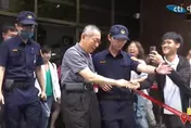 柯文哲發文！感謝三位律師拔下身上利箭：絕不投降也不屈服