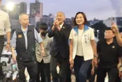 柯志恩突PO一照片「今晚高雄，韓國瑜久違了！」　網超嗨猛讚