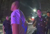 影/桃園街頭全武行！4男酒醉互看不爽爆衝突　警出動快打部隊