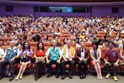 旺旺文教基金會高雄公益演唱會 1500志工齊聚同歡