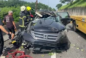 國6草屯段嚴重車禍！休旅車墜邊坡「乘客噴飛」5傷急送醫