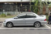 板橋某國小上學時間瘋狂開槍掃射　轎車轟成蜂窩