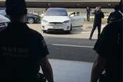 桃園機場傳槍響！疑白牌車拒檢還撞警　遭連開8槍截停