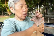 帕金森氏症會遺傳嗎？醫揭「3大混淆觀念」家屬必看