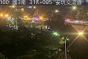 國3安坑交流道3車追撞　3人輕傷送醫