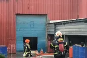 影/花蓮烤漆工廠疑遭雷擊竄火勢　3人嗆傷急送醫