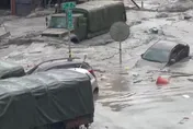 影/馬太鞍溪溢流災情！光復市區遭洪水　十幾噸軍卡都被沖走