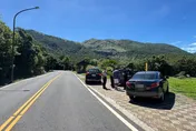 陽明山櫻花公園男子陳屍車內　警封鎖現場採證