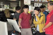 影/台東救難隊助光復158人撤離避難　饒慶鈴赴災區慰勤