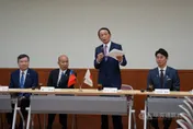 韓國瑜率團赴日自民黨最高顧問接待！前首相麻生太郎慰問花蓮災民