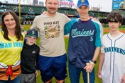 MLB/太暖！勞雷60轟球送小球迷　男粉絲甘願損失600萬