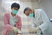 糖尿病患面臨截肢！新療法「交替負壓抽吸+傷口浸泡」讓他保住雙腳