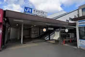 日車站月台發現可疑紙箱！列車一度停駛　確認後竟是免治馬桶蓋